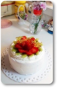 2012お母さん温誕生日のケーキ全体.jpg